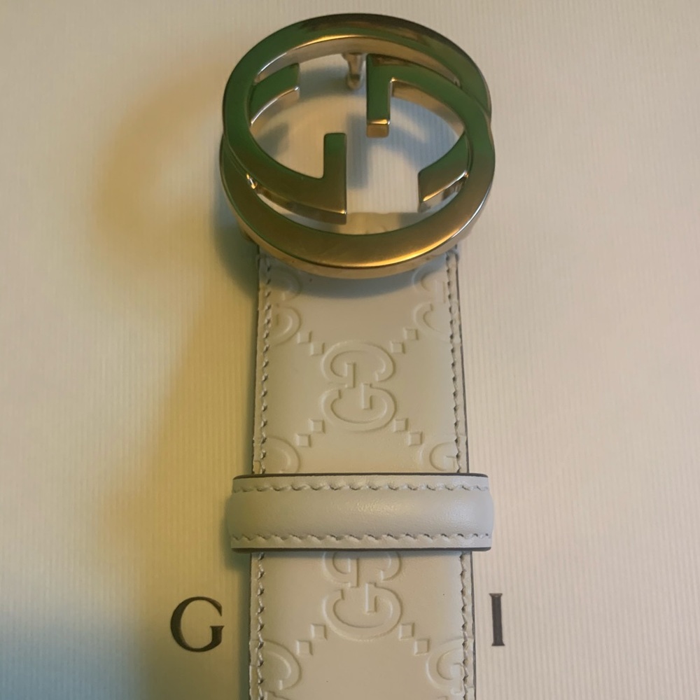 Gucci Signature Leather Belt